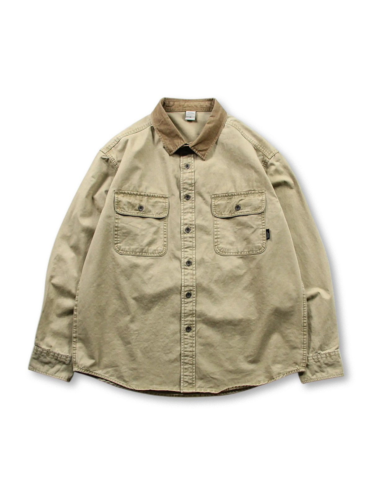 高密度コットンツイルとコーデュロイ襟が特徴のヴィンテージ風ワークシャツ