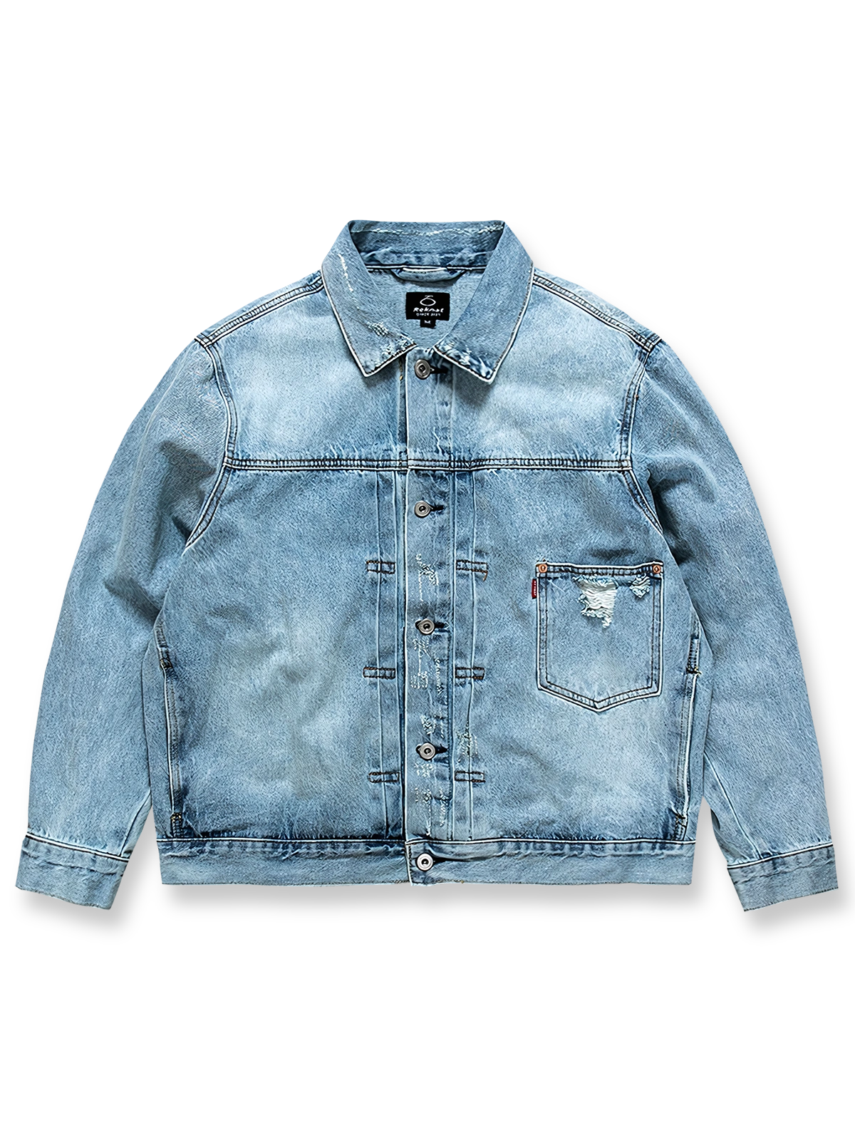 ダメージ加工とウォッシュ加工を施したヴィンテージ風デニムジャケット