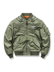 刺繍バッジ入りの厚手フード付きナイロンジャケット