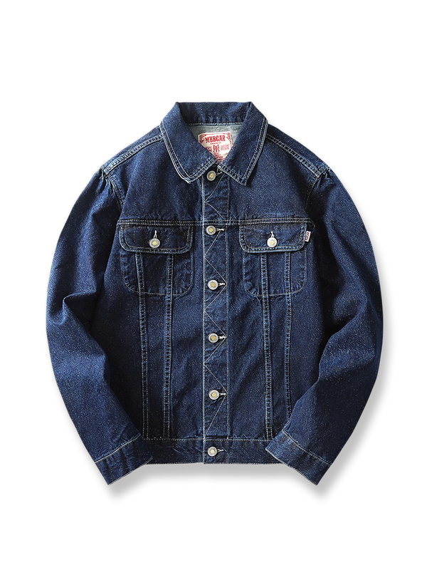 背面に「INVINCIBLE」刺繍と空軍モチーフを施したレッドセルビッジデニムのワークジャケット。