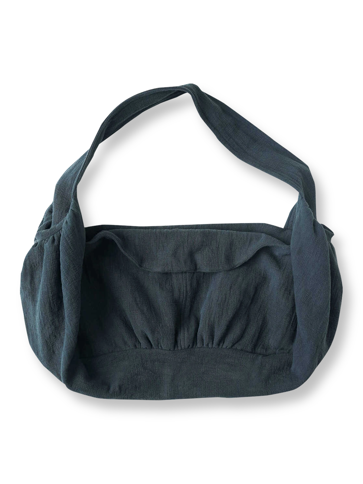 テクスチャー感と大容量が魅力のヴィンテージ風ショルダーバッグ