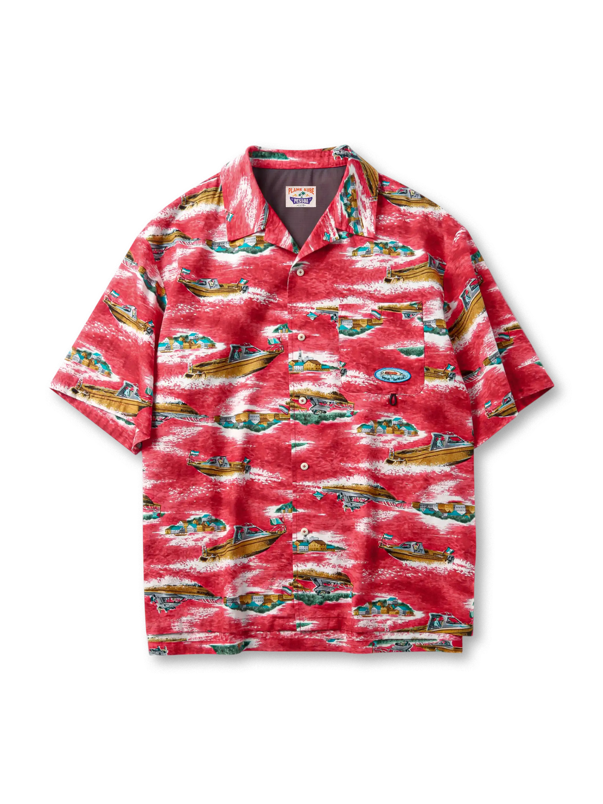 水面とボートをモチーフにした鮮やかな総柄プリントのオープンカラーシャツ