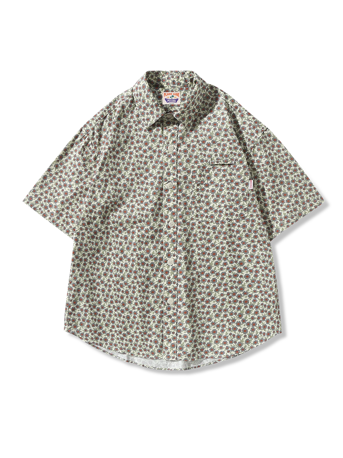 花柄コットンキューバシャツ、淡緑基調、ルーズフィット、アーチ裾、通気性良好