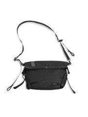 軽量で収納豊富なスナップボタン開閉の斜め掛けサイクリングバッグ