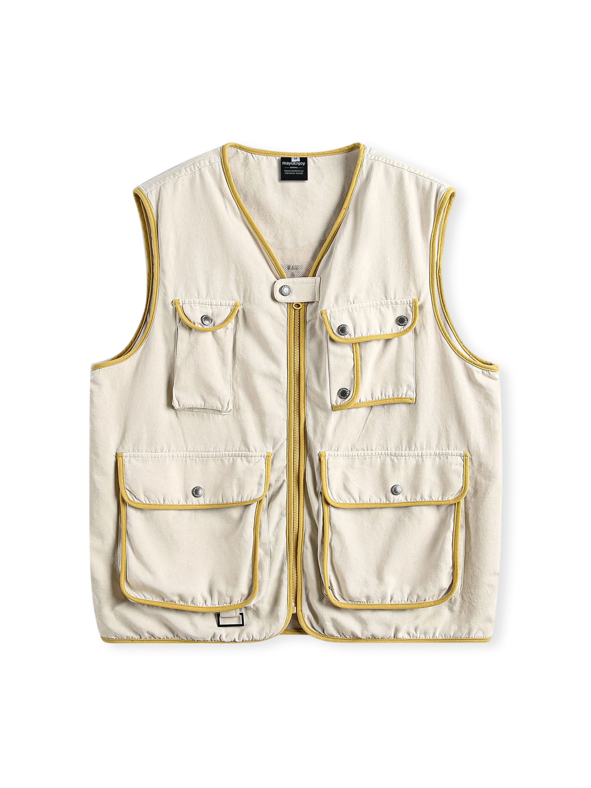 20世紀中期アメリカンアウトドアワークウェア着想の多ポケットワークベスト。通気性と実用性を兼ね備える。