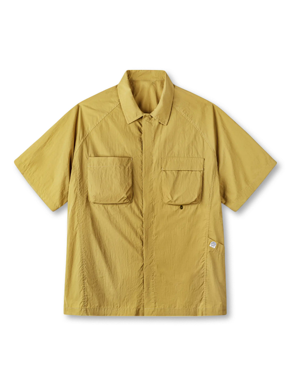 マイクロシワナイロンと多ポケットが映えるGORPコアアウトドアシャツ