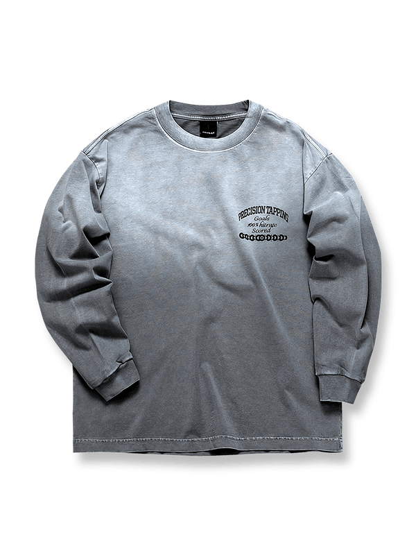 グラデーションウォッシュ加工の英字プリント長袖Tシャツ