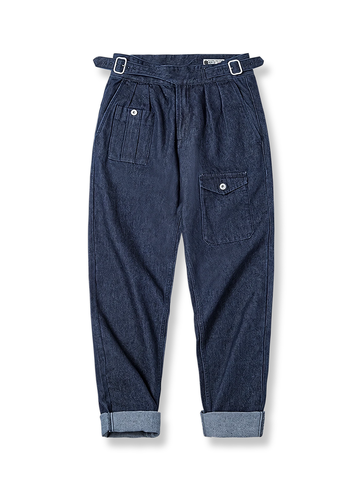 ゴルカ兵士に由来するウエストバンドが特徴の軍事風デニムパンツ