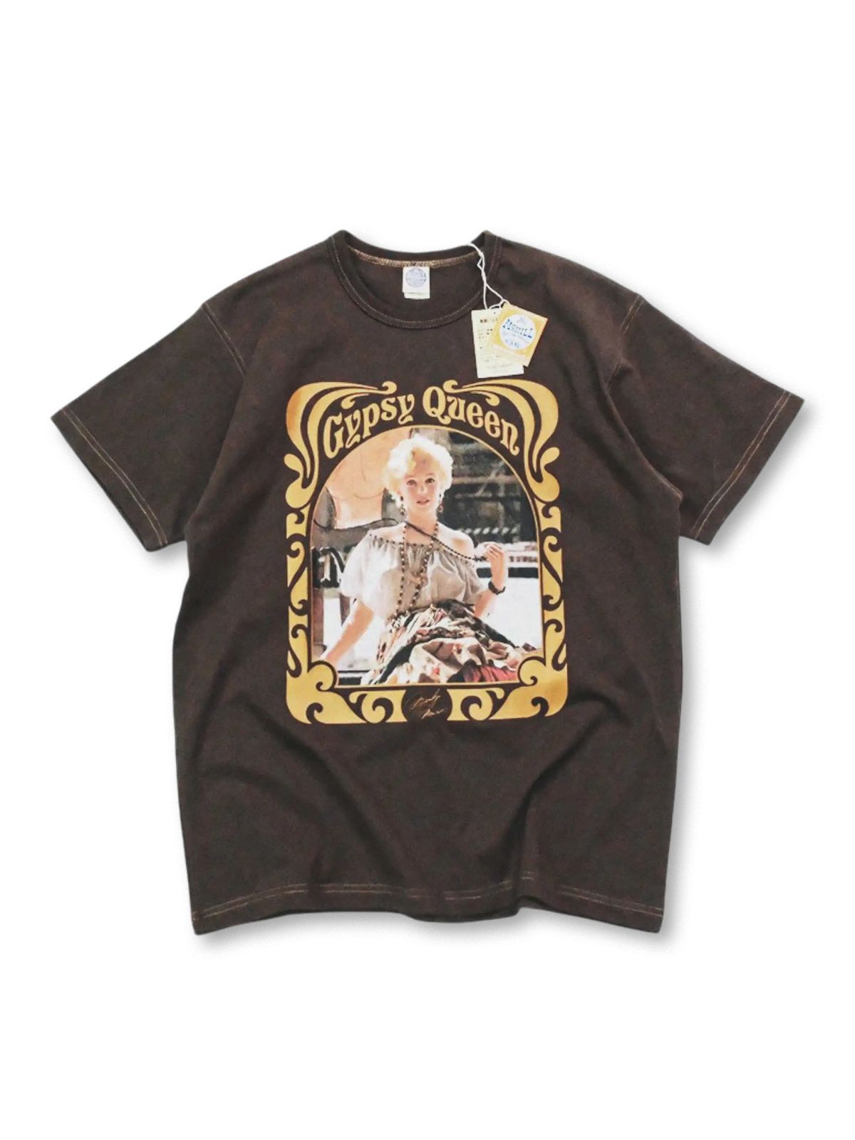 ジプシー占い師姿のマリリン・モンローを配したベージュボディのTシャツ