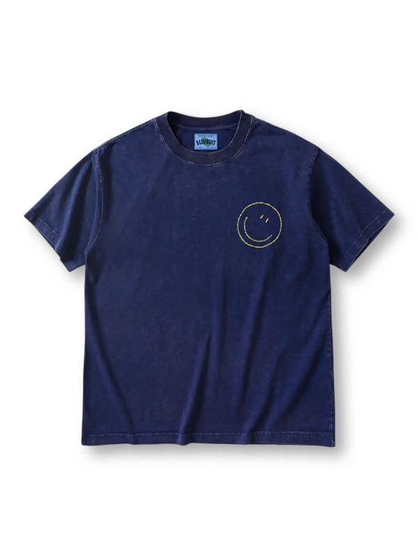 立体スマイルパッチが映える植物染めインディゴTシャツ