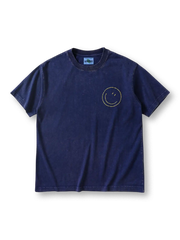 立体スマイルパッチが映える植物染めインディゴTシャツ