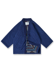 伝統的な刺子生地と藍染め技術を融合した日本剣道着インスパイアのはんてん。優れた保温性と洗練されたデザインが特徴です。