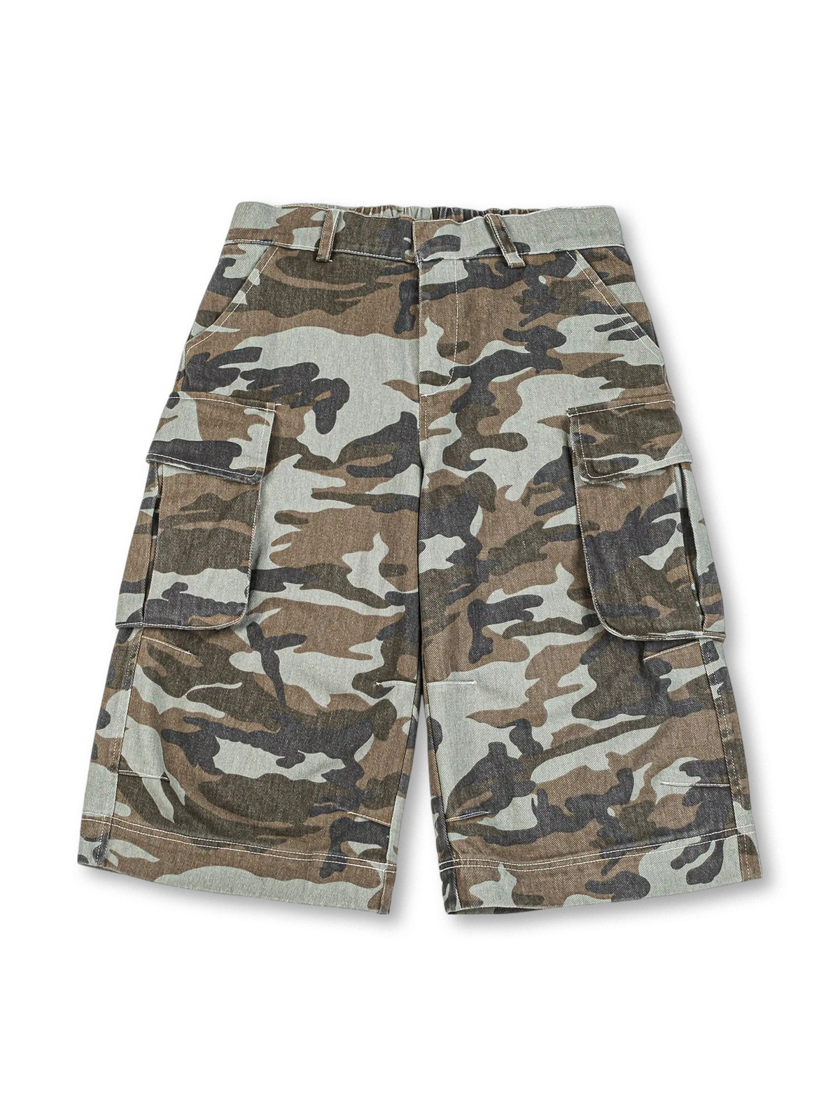 丈夫なピュアコットンとミリタリーカモフラージュ柄のワイドカーゴショーツ