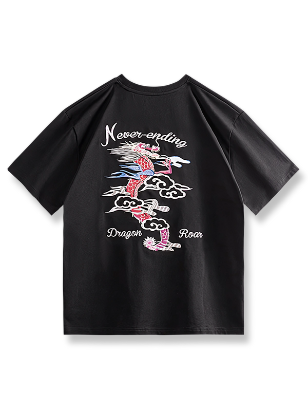 昇り龍の横須賀刺繍が施された龍年限定のヘビーウェイトTシャツ