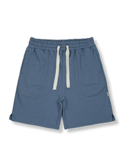 重厚ニット素材とドローストリング＆ポケットが特徴のスポーツショーツ