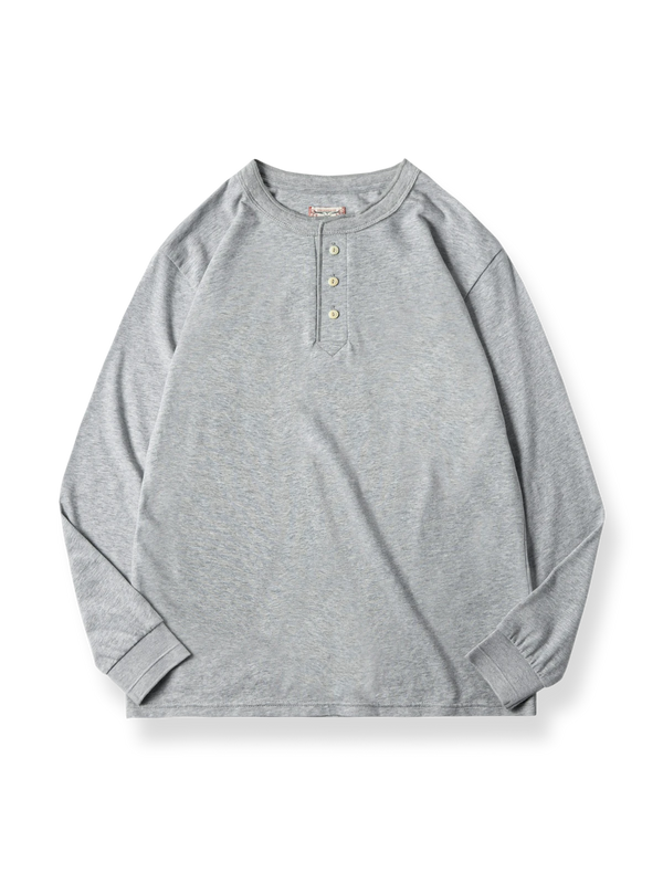 厚手コットンのルーズフィット長袖ヘンリーTシャツ