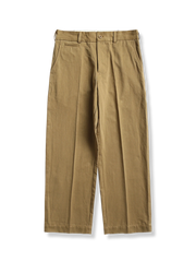 厚手ヘビーウェイトツイル素材のストレートフィットチノパンツ