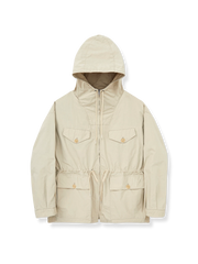 フード付きボアベストが取り外せる2way仕様のミリタリースモックコート。