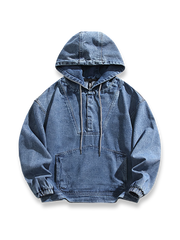 水洗い加工の自然な色落ちと柔らかさが特徴のフード付きルーズフィットデニムジャケット
