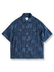 異なるブルートーンチェックを組み合わせたヒャクヤブパッチワークデザインの半袖シャツ