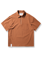 防水性と通気性を備えたアイスシルク製半袖ポロシャツ。