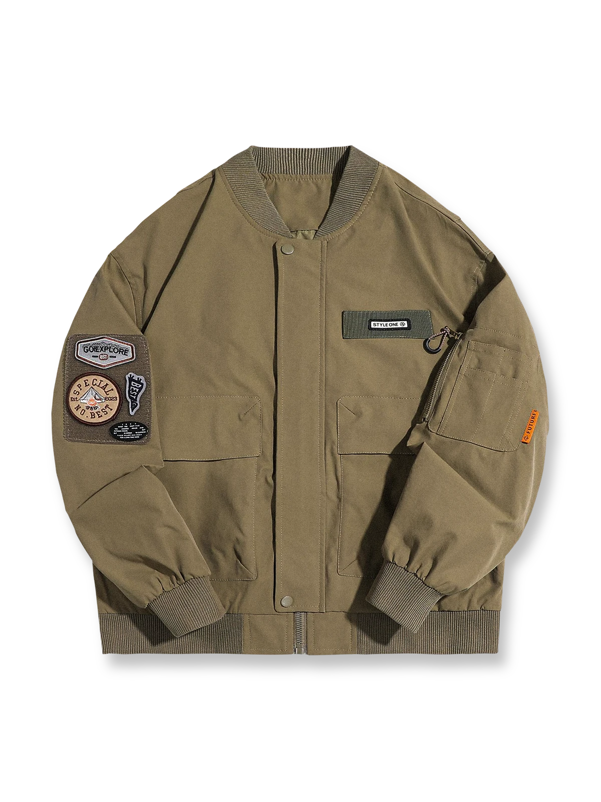 刺繍ワッペンと防風撥水加工を施した改良型MA-1フライトジャケット。保温性と都会的デザインが特徴。