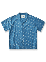 ひび割れ模様のインディゴプリントが施されたキューバシャツ