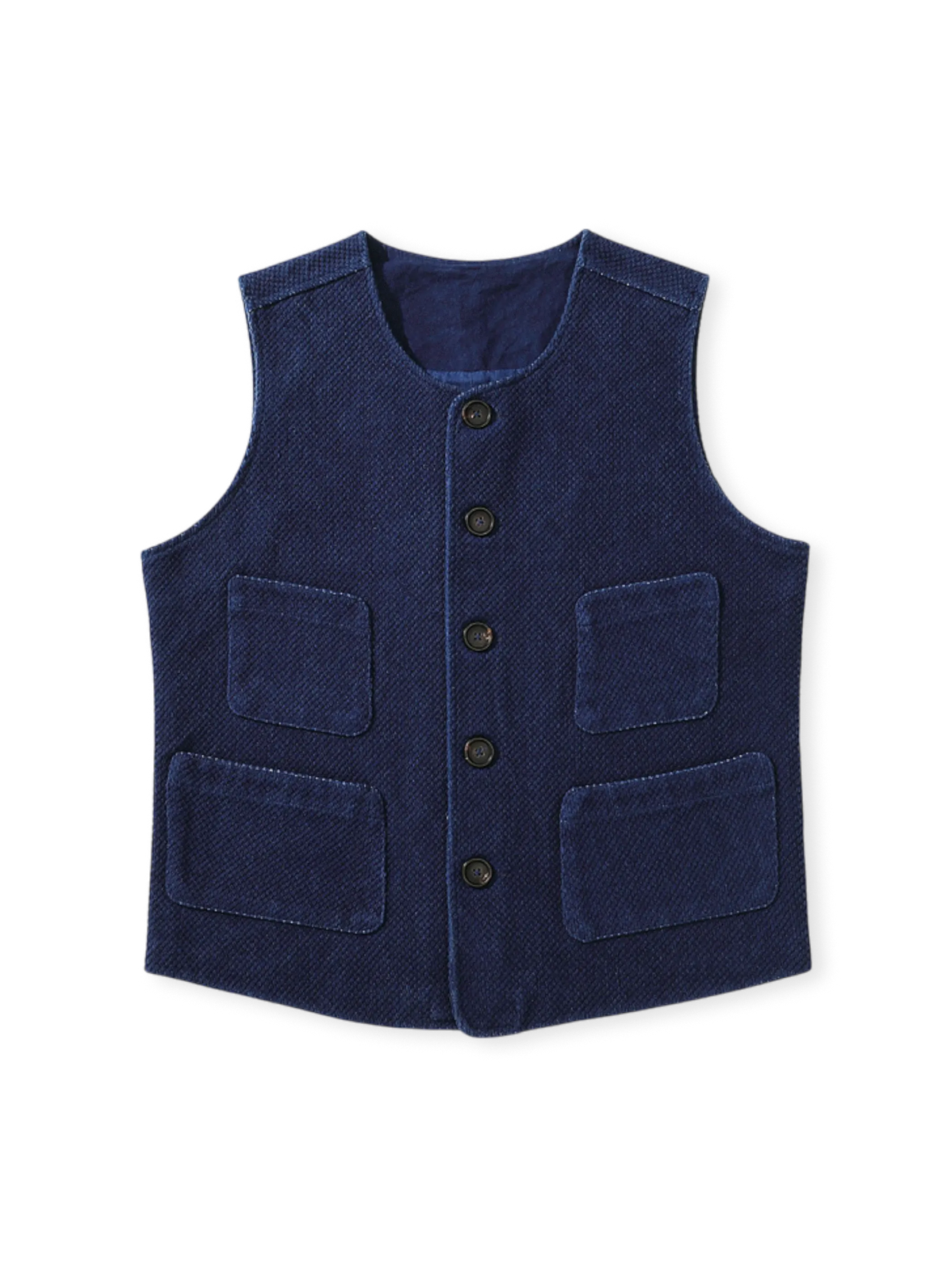 550g剣道刺子生地のインディゴベスト。複数パッチポケット、高密度牛津布裏地、クラシックな牛角ボタンが特徴。