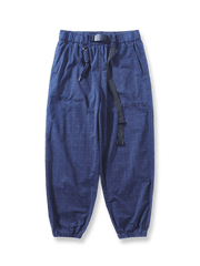 インディゴツイルのチェック柄とウエストゴム・ジョガー裾が特徴のヴィンテージワークパンツの全体像。