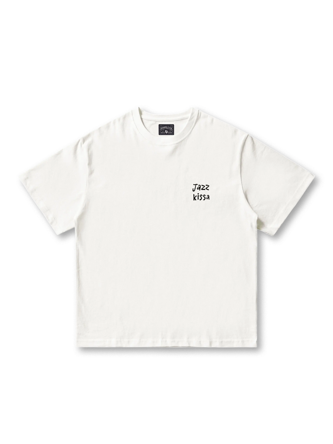 「JAZZ KISSA」ロゴとティーポット柄が特徴のオーバーサイズコットンクルーネックTシャツ