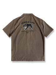 「ジャングルの法則」ブラックパンサー刺繍キューバシャツ。