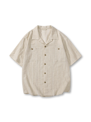 キューバカラーの美しいシルエットとリネン混ジャガード織りが特徴の軽量オープンカラーシャツ