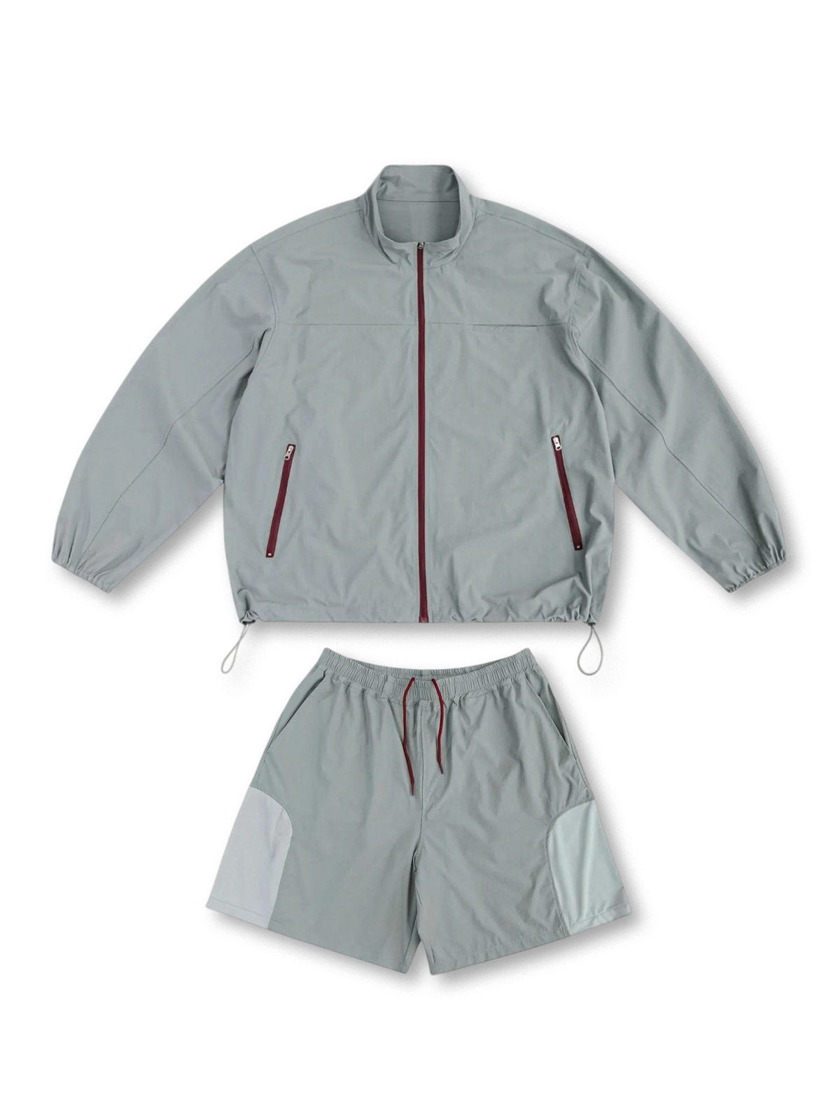 軽量ポリエステル生地とメッシュ切り替えで通気性を高めたジャケット＆ショーツセット