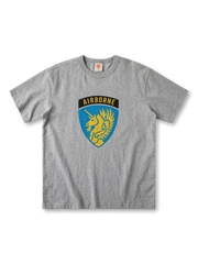 第二次世界大戦のユニコーンエンブレムを配したプレーンコットン製トレーニングTシャツ