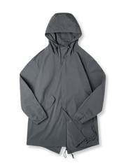 撥水加工とフィッシュテール裾が特徴のM51パーカコート。