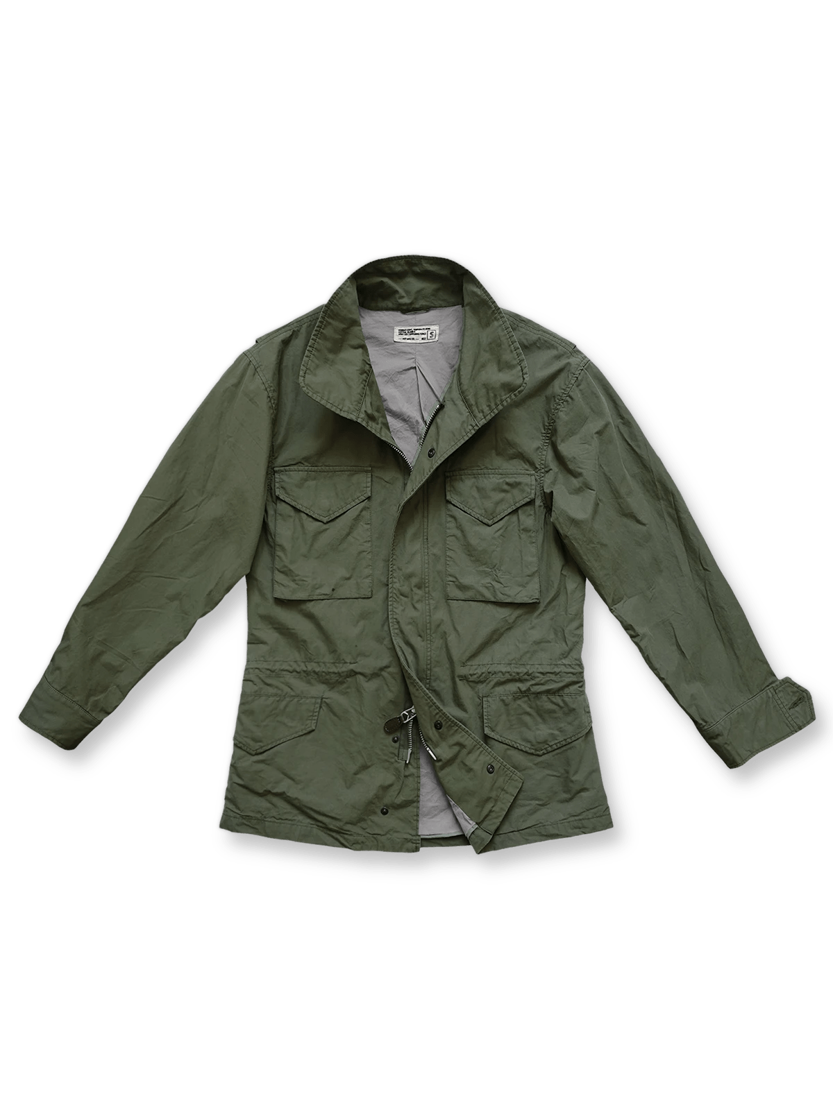 製品画像：M65 EVO 70s アメカジ ヴィンテージ フィンコットン トレンチコートの正面画像です。ヴィンテージ風の独特な風合いが特徴です。

詳細画像：M65トレンチコートのディテールとポケットデザインの詳細画像です。実用性とデザイン性を兼ね備えたアイテムです。