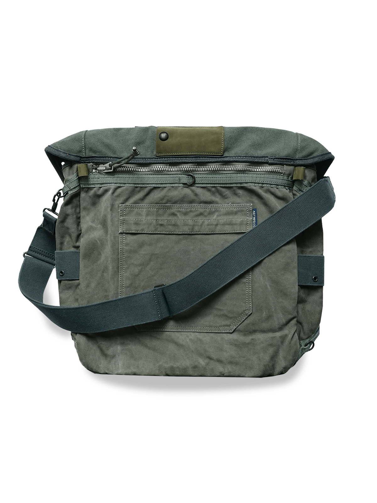 製品画像: M67アメカジ風ヴィンテージキャンバスウォッシュショルダーバッグの正面画像。クラシックなM67デザインとヴィンテージ加工が特徴で、日常やライディングに最適。

詳細画像: M67ヴィンテージキャンバスバッグのワッペンとウォッシュ加工のディテール画像。耐久性のあるディテールと独自のヴィンテージ感を強調。