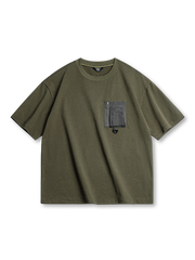 MA-1風ポケットとラップジップが特徴のミリタリーTシャツ