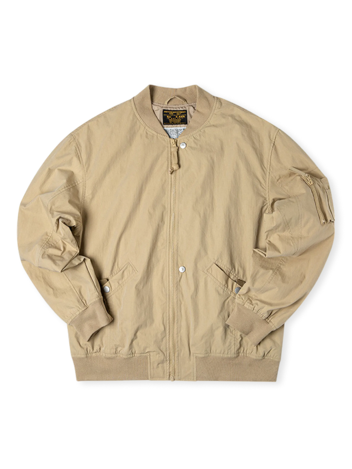 165g/m²綿ナイロン混紡素材使用のウォッシュ加工MA-1デザートフライトジャケット。左腕ユーティリティポケット付き。