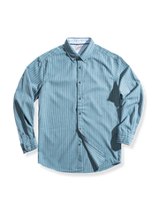 細かいストライプ柄のスリムフィットラペルシャツ、通気性良好なブレンド素材使用