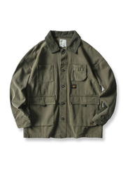 タフな機能性とヴィンテージ感を融合したカーゴジャケット