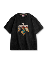  雷鳥刺繍とモニュメントバレープリントが特徴の民族風重厚Tシャツ