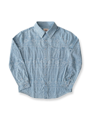 ナバホ文化モチーフを織り込んだジャガードデニムシャツ。