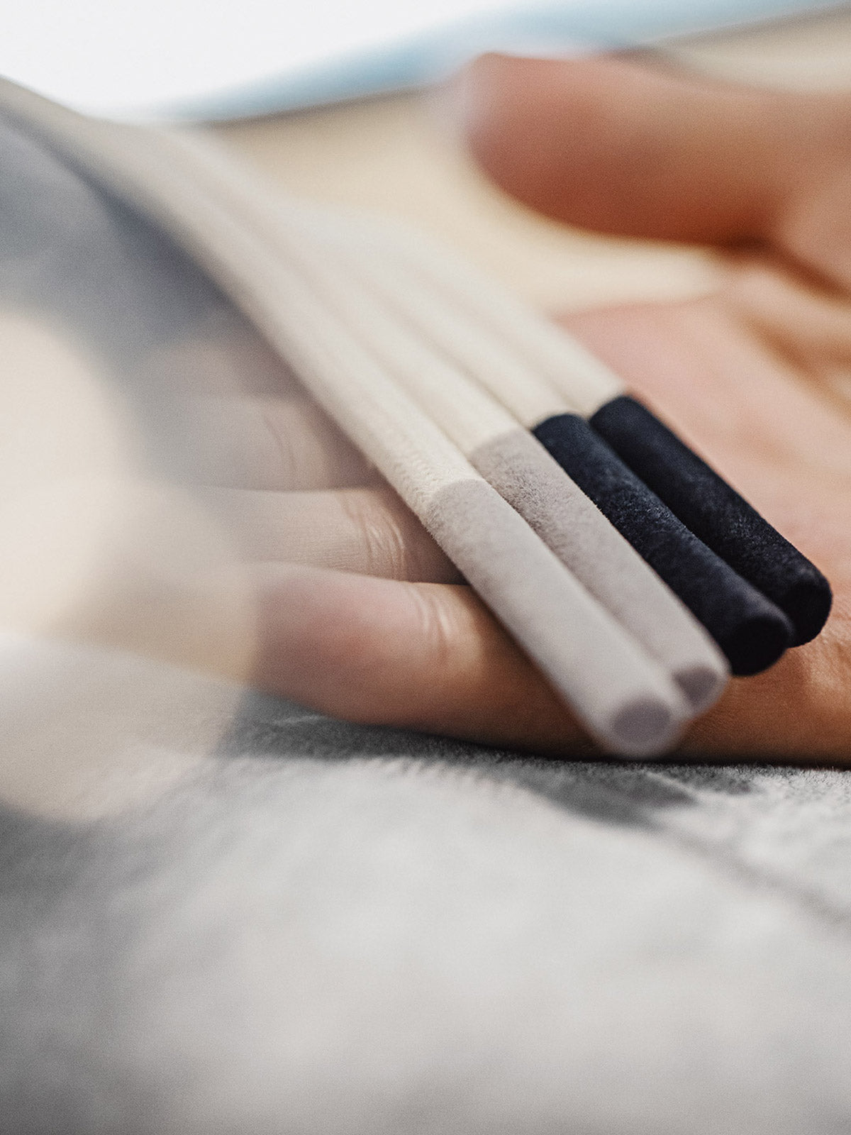 フロントポケットとウエストゴムのデザイン詳細