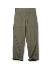 1960年代米軍作業着を再現した耐久性と快適さを兼ね備えたベイカーパンツ。