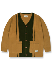 伝統的な開襟デザインとビーズエッジ刺繍が特徴のウール混紡カーディガン