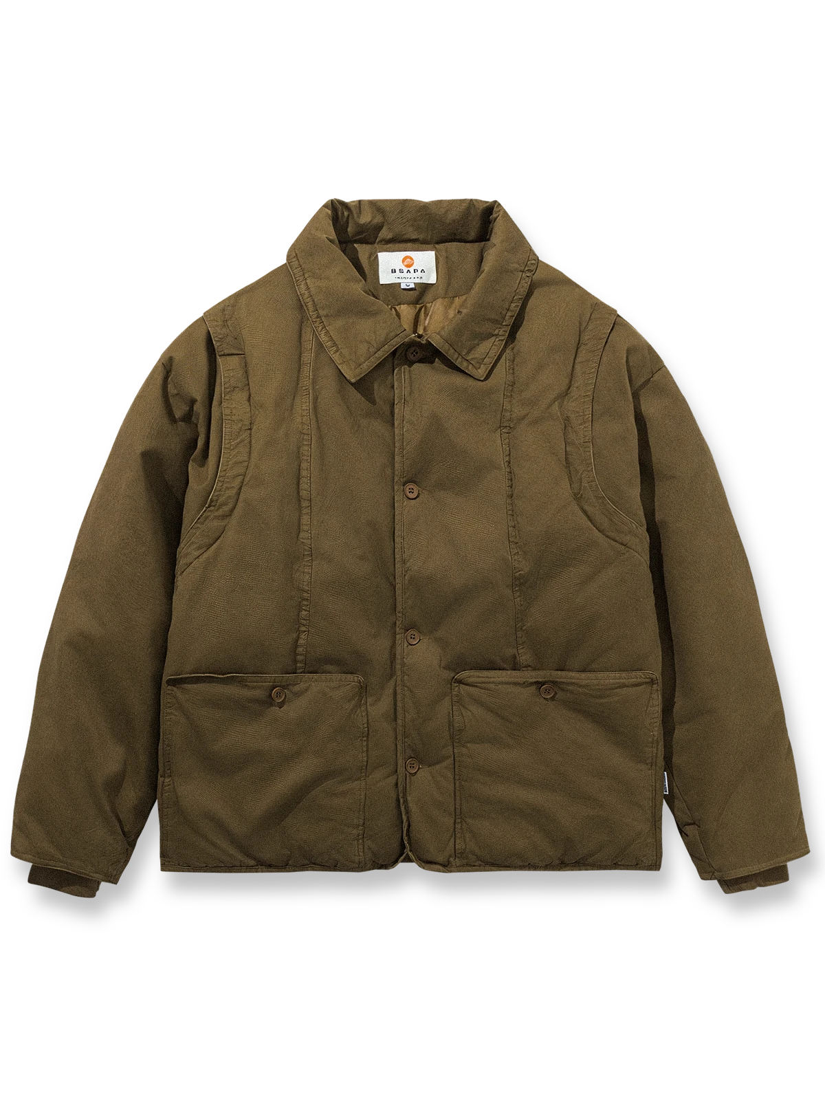 開襟デザインと中綿入りのコットンワークジャケット