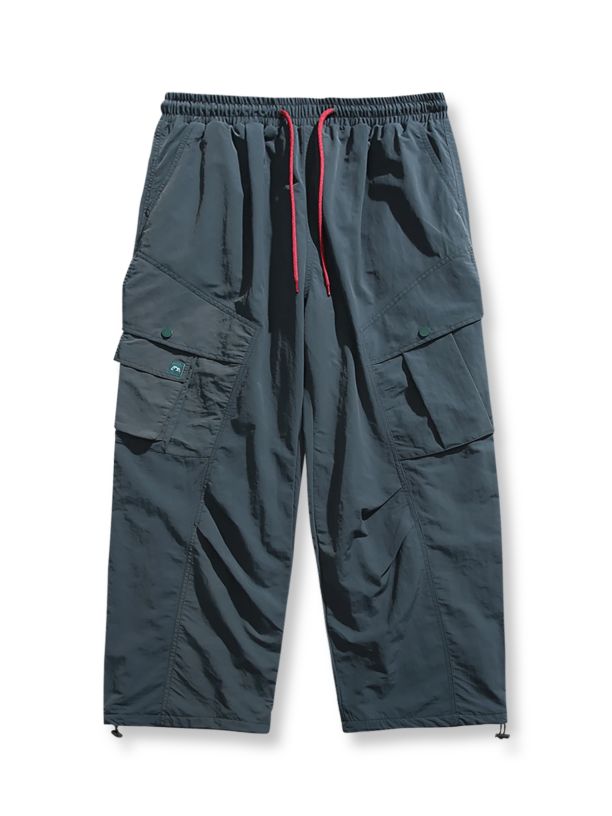 耐久性・防風性に優れた裏起毛加工付きナイロン素材のカーゴパンツ、4色展開