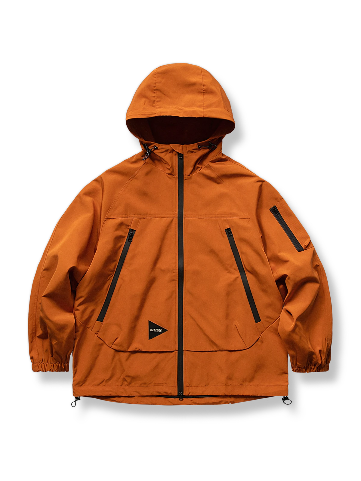 オレンジカラーの多機能ポケット付きフードジャケット