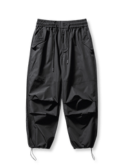 防風性能と立体ポケットが特徴のアウトドアスタンドカラージャケット